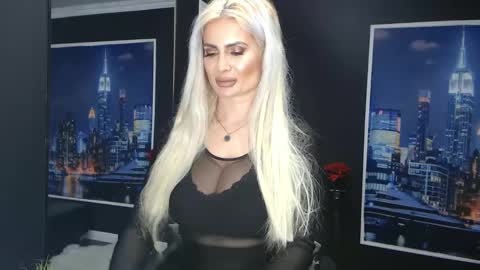 Snapshot of laras_moans chatting on 03-02-25, 02:21 laras_moans online show from 03-02-25, 02:21