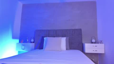 Snapshot of laravillalobos chatting on 02-18-26, 12:12 Laura online show from 02-18-26, 12:12