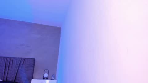 Snapshot of laravillalobos chatting on 03-24-26, 12:43 Laura online show from 03-24-26, 12:43
