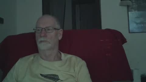 Larbie online show from 03-09-25, 07:56