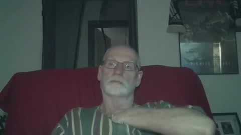 Larbie online show from 10-15-25, 09:42