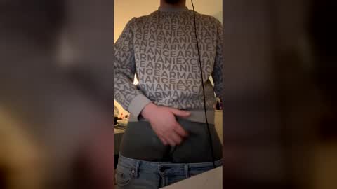 largedick1331 online show from 12-19-25, 01:34