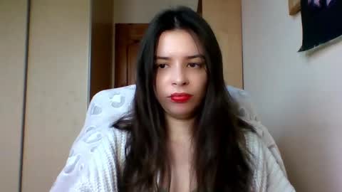 Snapshot of laricenature chatting on 02-07-25, 02:47 Larice online show from 02-07-25, 02:47