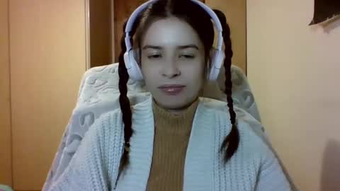 Snapshot of laricenature chatting on 02-11-25, 07:48 Larice online show from 02-11-25, 07:48