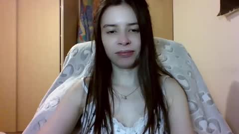 Snapshot of laricenature chatting on 02-14-25, 07:23 Larice online show from 02-14-25, 07:23