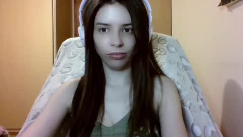 Snapshot of laricenature chatting on 02-22-25, 10:20 Larice online show from 02-22-25, 10:20
