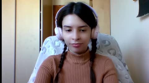 Snapshot of laricenature chatting on 03-03-25, 01:53 Larice online show from 03-03-25, 01:53