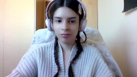 Snapshot of laricenature chatting on 03-06-25, 01:24 Larice online show from 03-06-25, 01:24