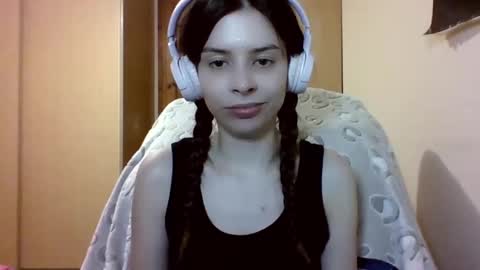 Snapshot of laricenature chatting on 03-12-25, 10:50 Larice online show from 03-12-25, 10:50