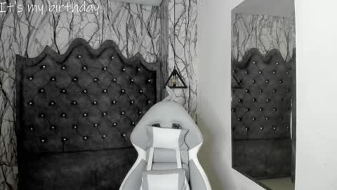  Lari online show from 01-26-25, 02:35