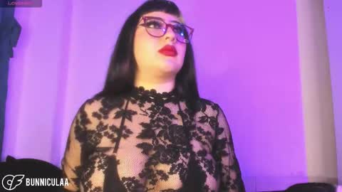 Snapshot of larissa01_ chatting on 03-09-26, 10:25 Lari online show from 03-09-26, 10:25