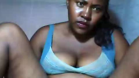 Larissa online show from 03-19-26, 03:16