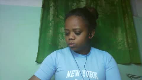 Snapshot of larissa645771 chatting on 02-10-26, 05:28 larissa645771 online show from 02-10-26, 05:28