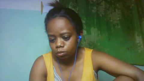 Snapshot of larissa645771 chatting on 02-27-26, 03:23 larissa645771 online show from 02-27-26, 03:23