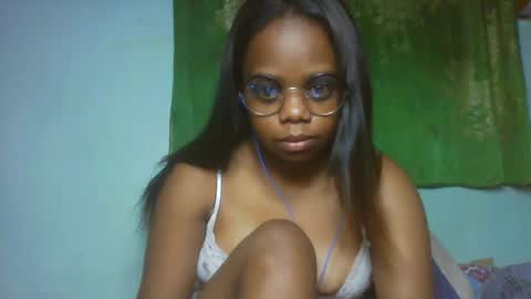 Snapshot of larissa645771 chatting on 03-01-26, 04:03 larissa645771 online show from 03-01-26, 04:03