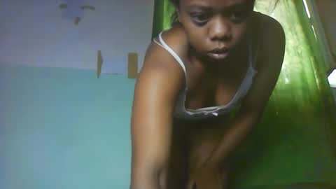 Snapshot of larissa645771 chatting on 03-09-26, 05:33 larissa645771 online show from 03-09-26, 05:33