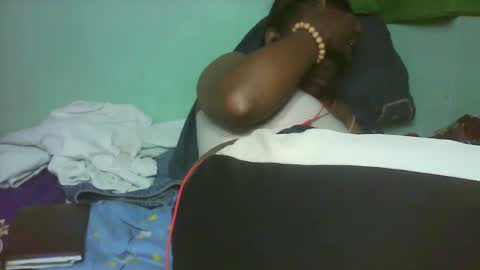 Snapshot of larissa645771 chatting on 03-09-26, 06:12 larissa645771 online show from 03-09-26, 06:12