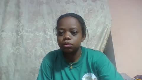 larissa645771 online show from 05-03-26, 07:36