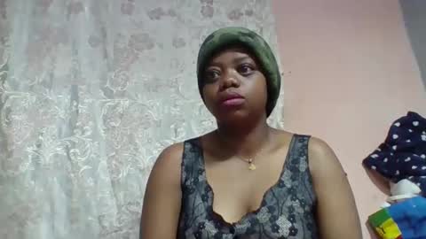 larissa645771 online show from 05-06-26, 03:02