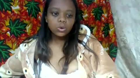 larissa645771 online show from 06-23-26, 05:00