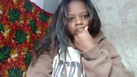 Snapshot of larissa645771 chatting on 06-26-26, 03:22 larissa645771 online show from 06-26-26, 03:22