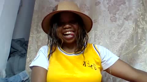 Snapshot of larissa645771 chatting on 08-04-26, 08:44 larissa645771 online show from 08-04-26, 08:44