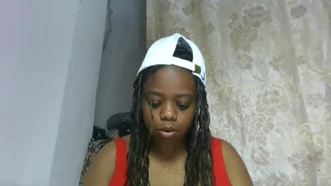 Snapshot of larissa645771 chatting on 08-06-26, 06:21 larissa645771 online show from 08-06-26, 06:21