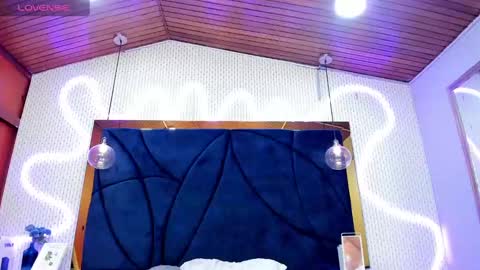 Snapshot of larissaevans chatting on 02-25-25, 12:24 Valentina online show from 02-25-25, 12:24