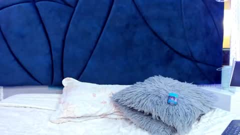 Snapshot of larissaevans chatting on 03-07-25, 12:23 Valentina online show from 03-07-25, 12:23