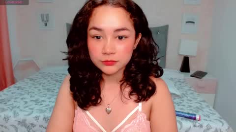 Snapshot of larissalove_doll chatting on 01-09-25, 06:47 Larissas online show from 01-09-25, 06:47