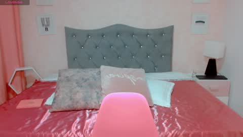 Snapshot of larissalove_doll chatting on 01-16-25, 06:59 Larissas online show from 01-16-25, 06:59