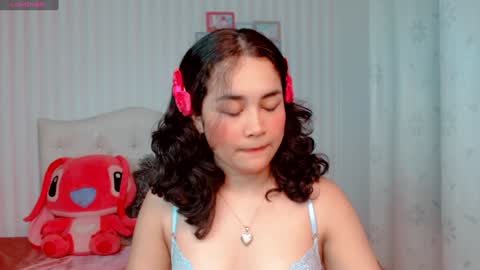Snapshot of larissalove_doll chatting on 01-21-25, 10:30 Larissas online show from 01-21-25, 10:30