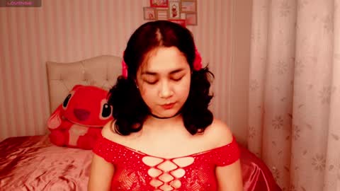 Snapshot of larissalove_doll chatting on 01-22-25, 07:34 Larissas online show from 01-22-25, 07:34