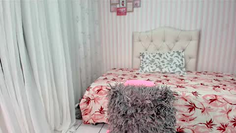 Snapshot of larissalove_doll chatting on 03-12-25, 08:10 Larissas online show from 03-12-25, 08:10