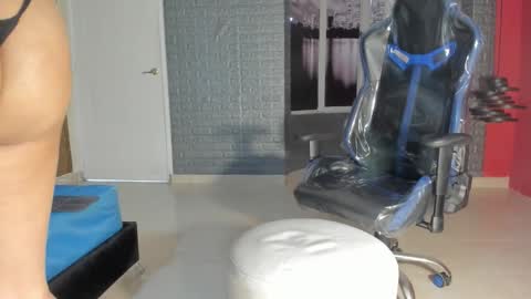       online show from 10-23-25, 08:40