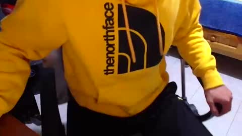 Larry online show from 03-10-26, 06:35