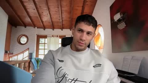 Snapshot of larry_jones chatting on 10-30-25, 01:23 andrew online show from 10-30-25, 01:23