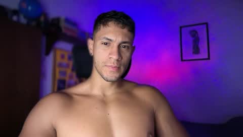 Snapshot of larry_jones chatting on 11-06-25, 01:34 andrew online show from 11-06-25, 01:34