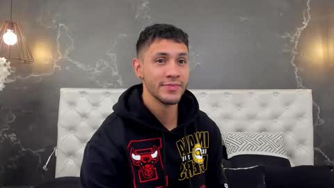 andrew online show from 12-04-25, 01:09