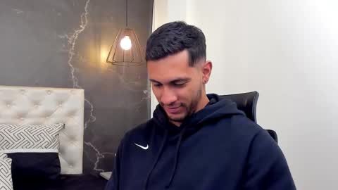 andrew online show from 12-22-25, 01:08