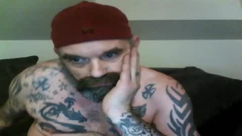 Snapshot of larsvegas1895 chatting on 01-07-25, 07:38 larsvegas1895 online show from 01-07-25, 07:38