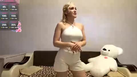 Betty online show from 03-28-26, 03:33