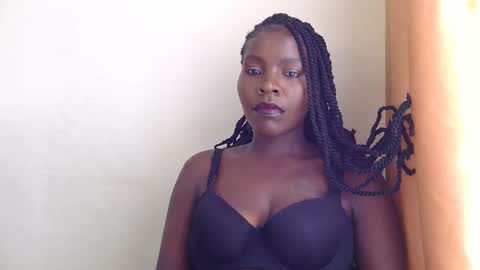 larvy12 online show from 11-08-25, 05:51