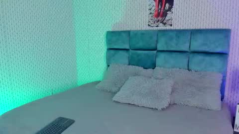 Lary  online show from 12-22-25, 09:45