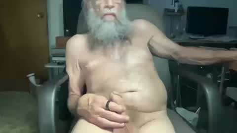 Snapshot of laser134 chatting on 10-10-25, 02:43 chris online show from 10-10-25, 02:43