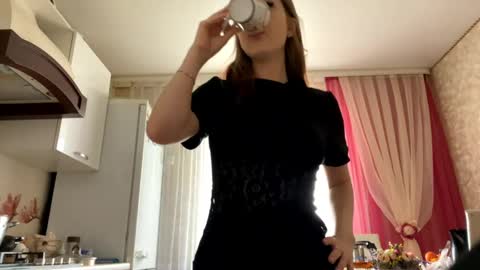 Sara online show from 05-10-26, 04:06