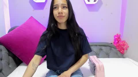 Snapshot of laskhmi_ chatting on 02-10-26, 12:20 Tania online show from 02-10-26, 12:20