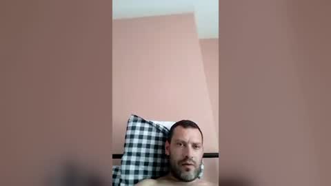 Snapshot of laszloszilagyi925 chatting on 06-19-26, 05:06 laszloszilagyi925 online show from 06-19-26, 05:06