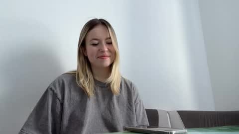 Luna online show from 02-09-26, 10:30