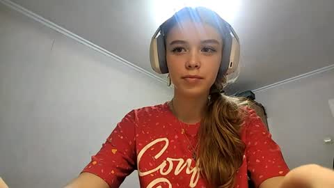 Linet online show from 03-28-26, 10:15